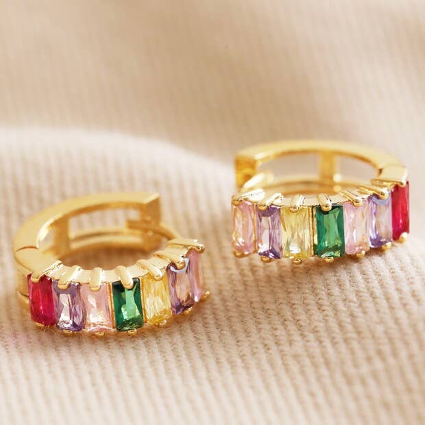 Roze en groene stokbroodkristallen Huggie Hoop Oorbellen