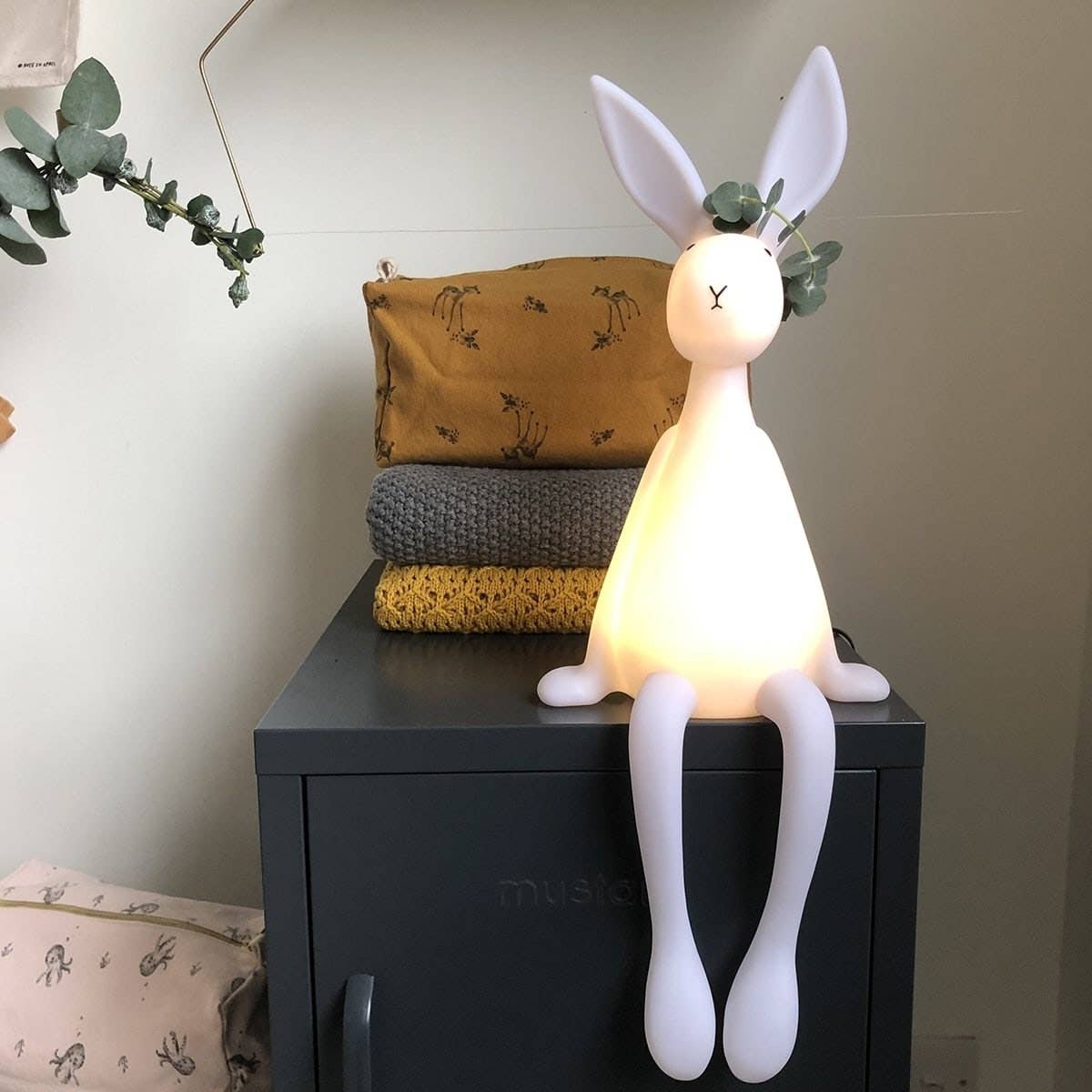 NACHTLAMPJE - LAMP JOSEPH HET KONIJN: 20*22*58 cm